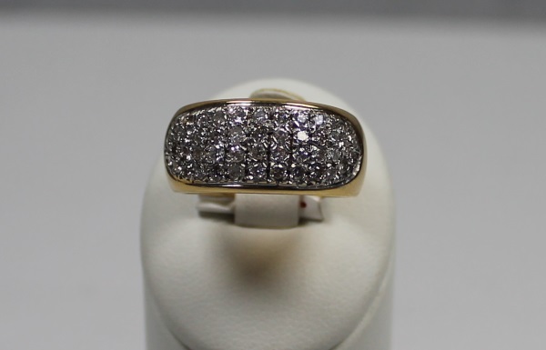 Diamantring 750er Gelbgold 11,4 Gramm 54 Brillanten zusammen ca. 1 Karat TW vs 